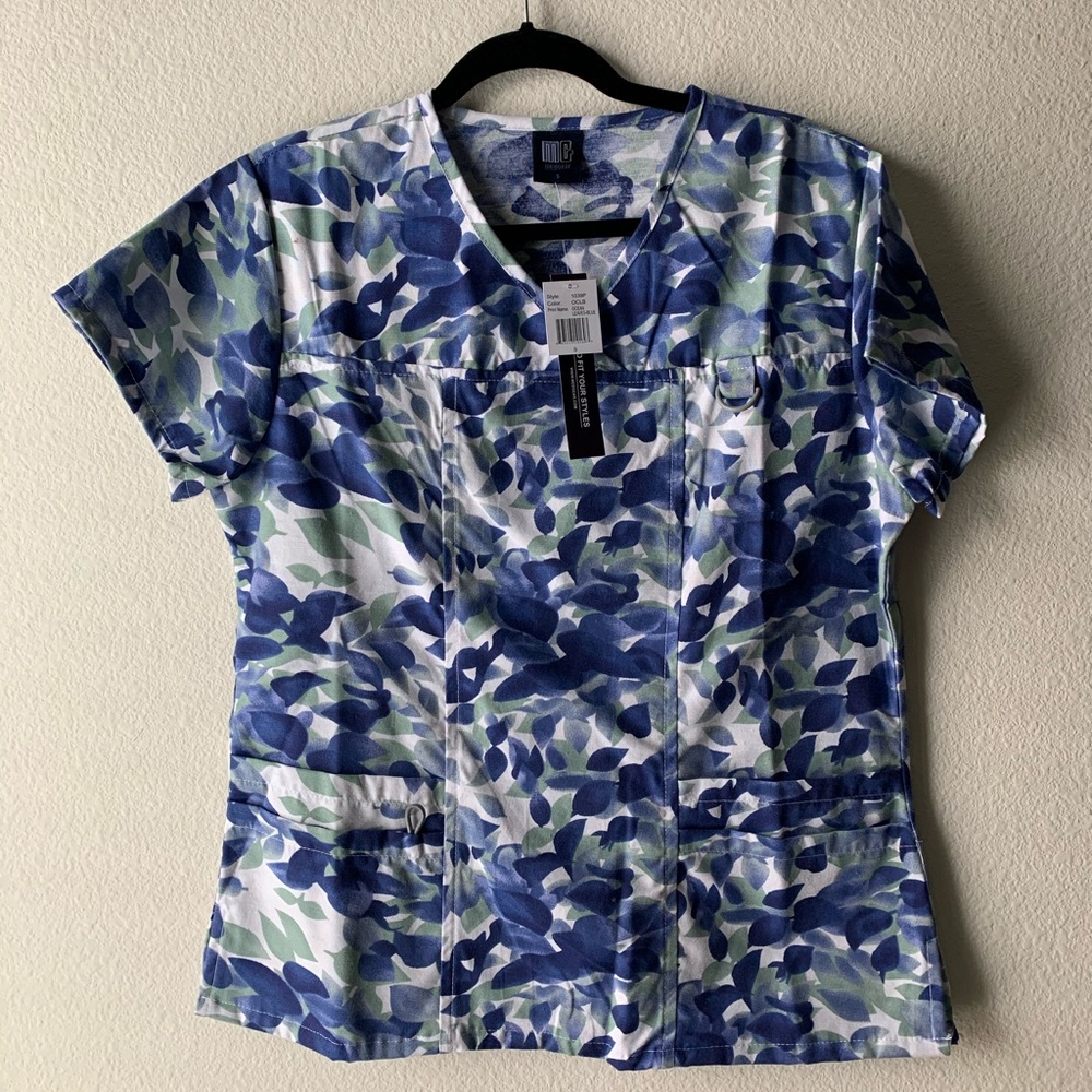 4 for $15!! 🎉 MedGear Scrubs NWT